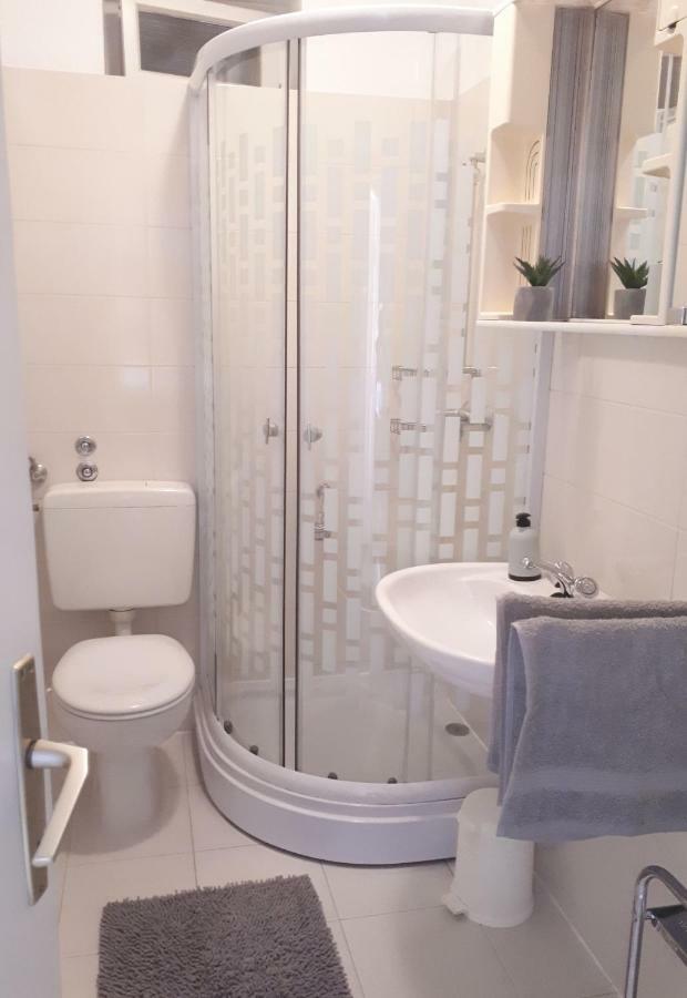 Kaštela Marina Apartments מראה חיצוני תמונה
